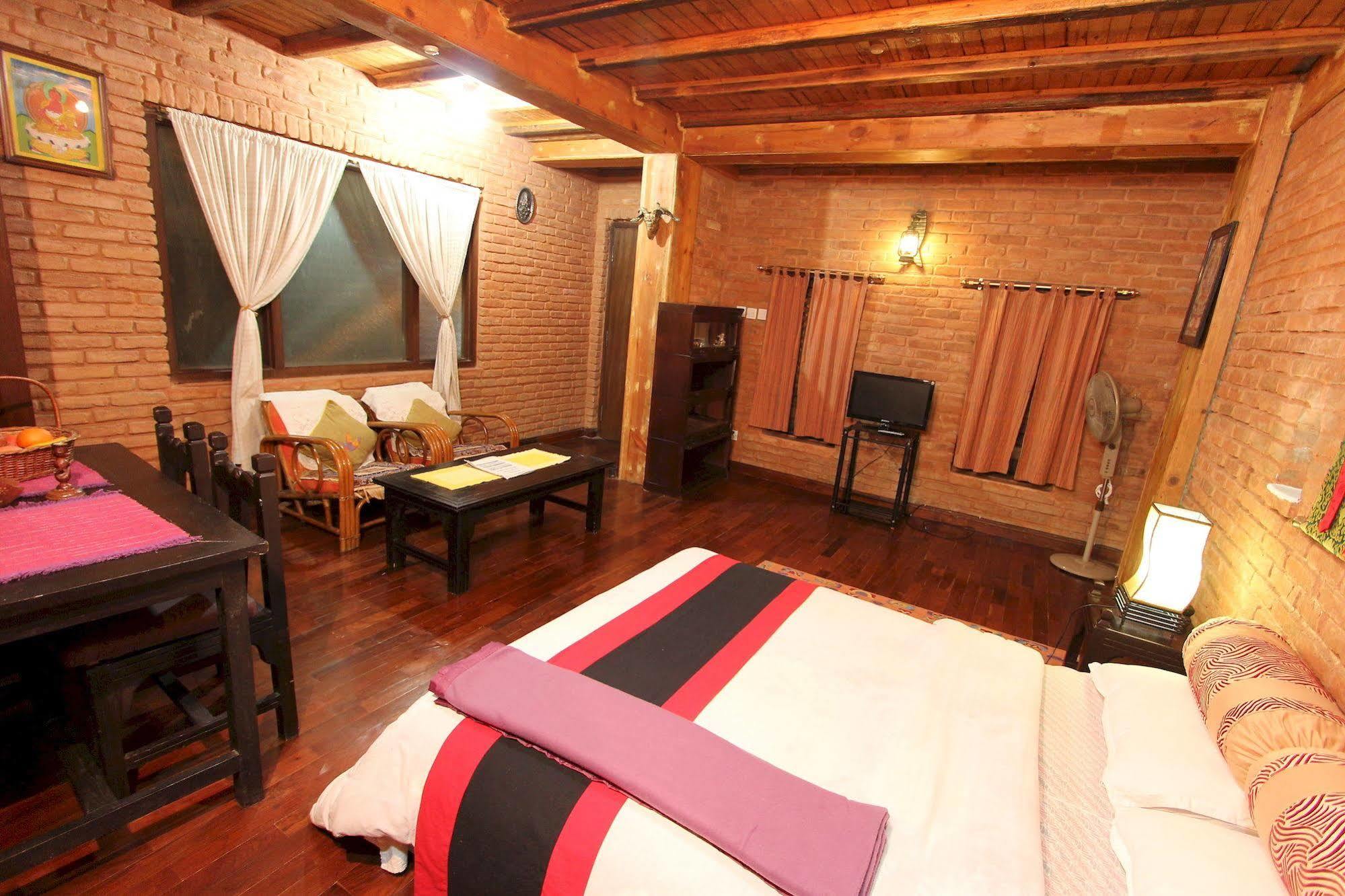 World Heritage Hotel And Apartments Katmandou Extérieur photo