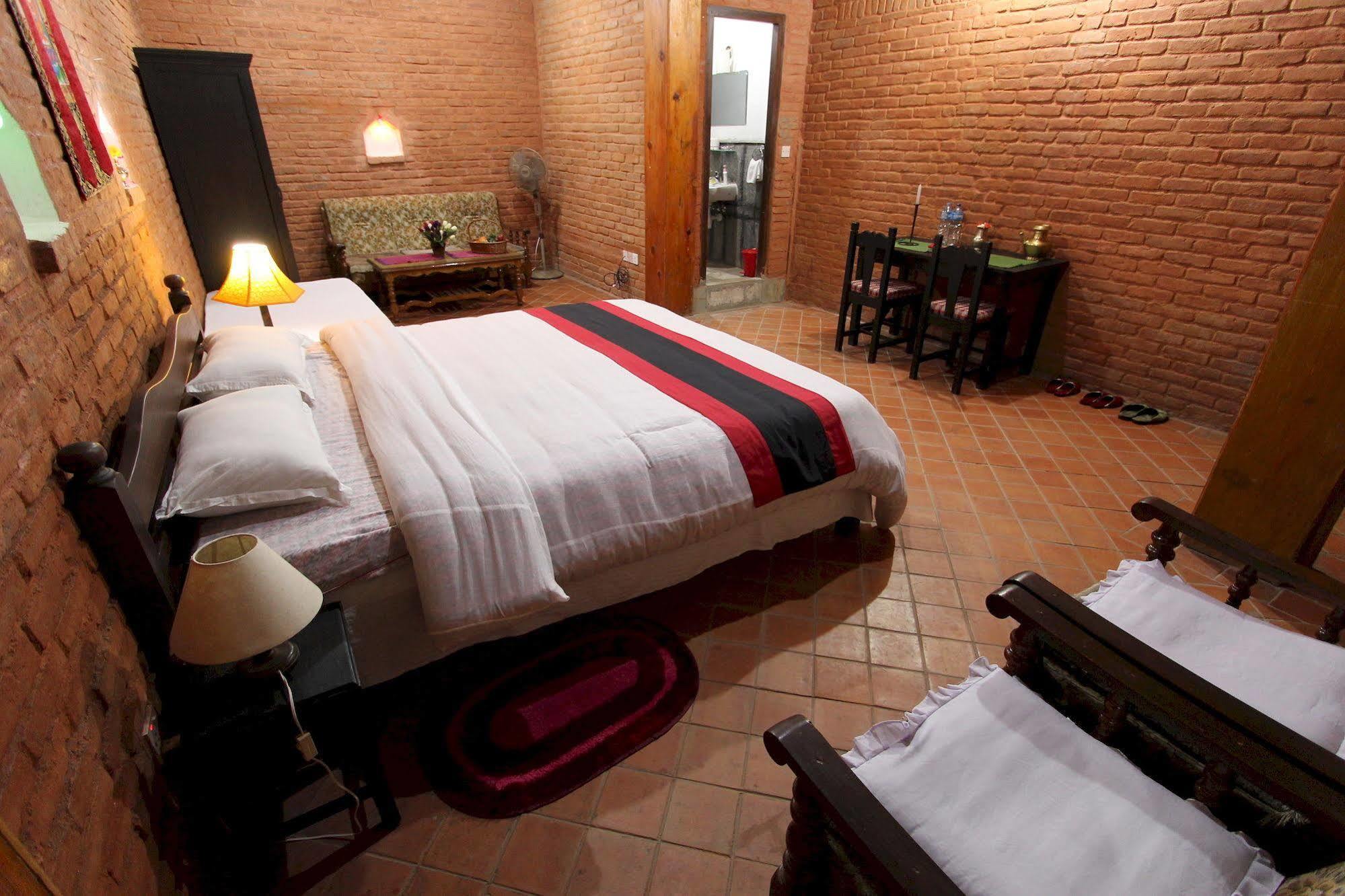 World Heritage Hotel And Apartments Katmandou Extérieur photo