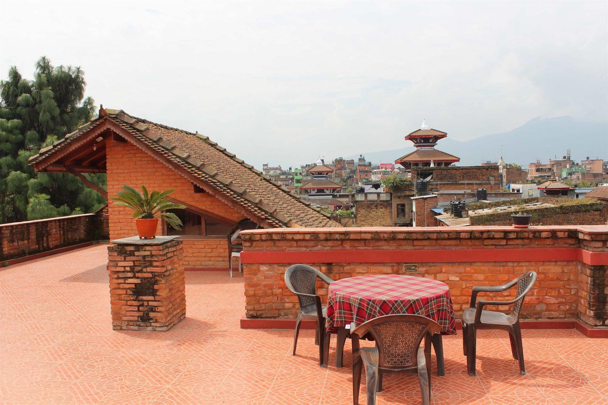 World Heritage Hotel And Apartments Katmandou Extérieur photo